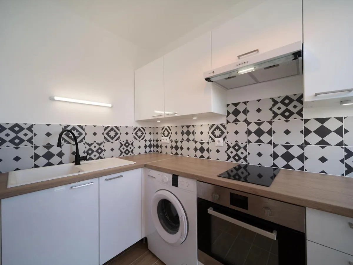 Appartement Neuf Tout Equipe Avec Garage Privatif Marseille 0*,  Frankrike